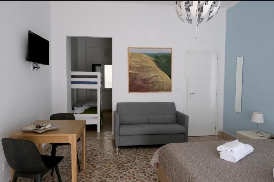 Sole & Luna Guest House Бари Экстерьер фото
